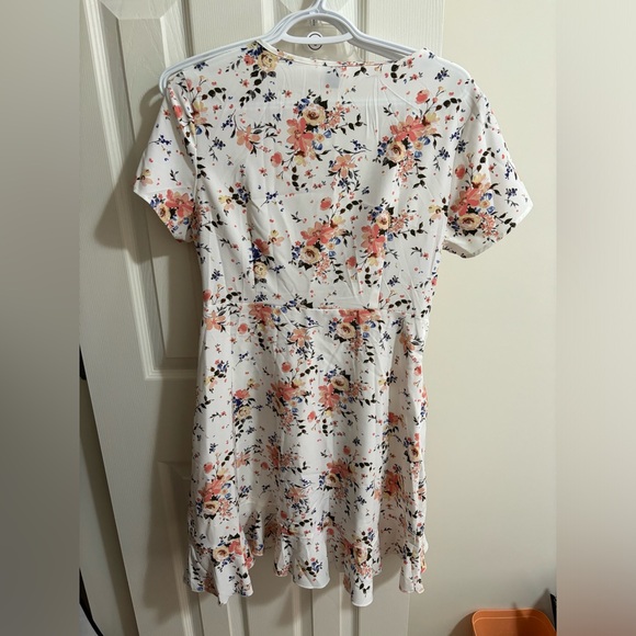 SHIEN - Picture 2 of 2